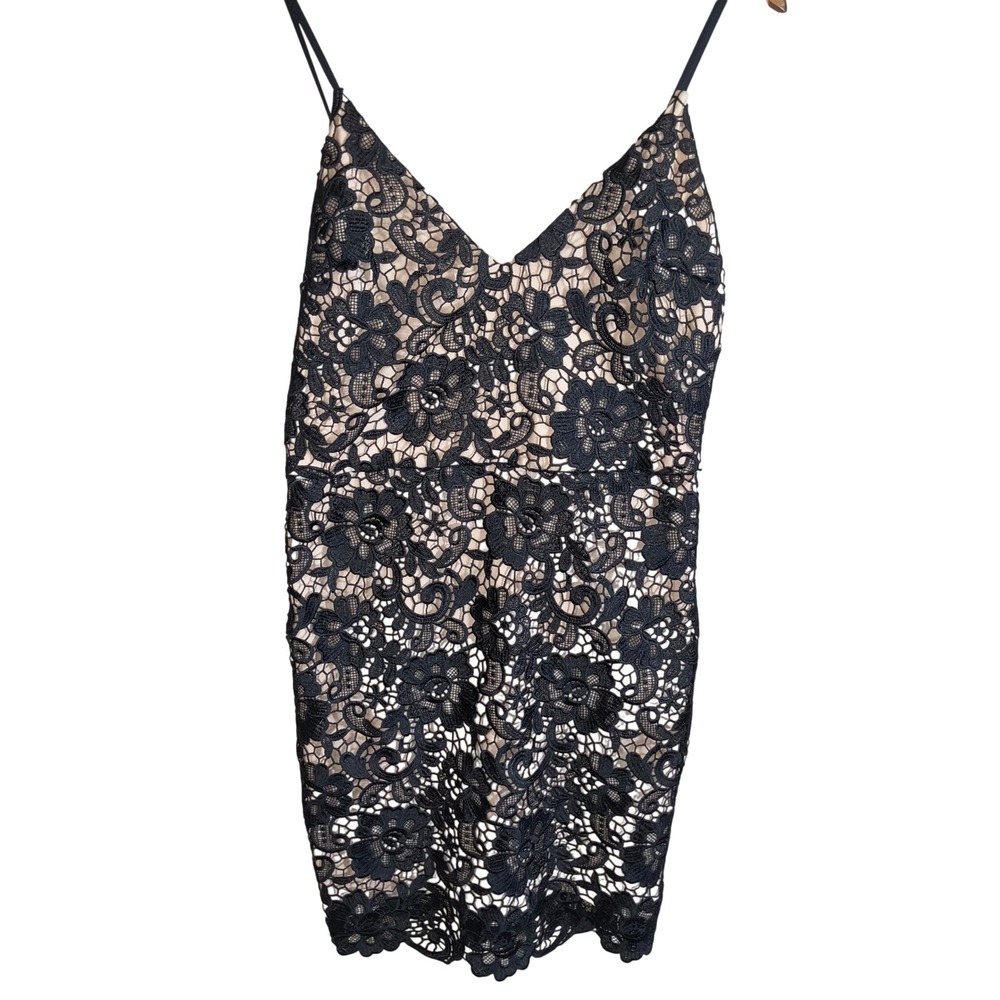 Express Womens Black Floral Lace Mini Cocktail Dress Size 10 Nude Lining V-Neck